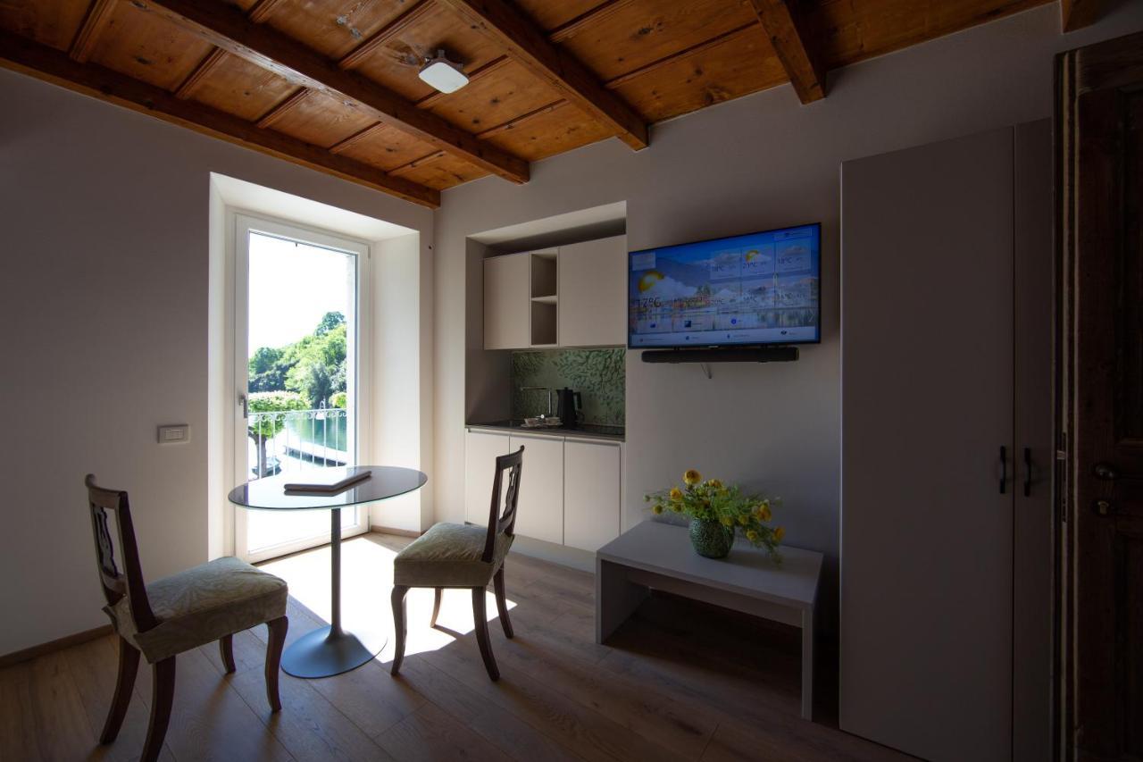 Casa Castagna 1620 Bed & Breakfast Мергоцо Екстериор снимка